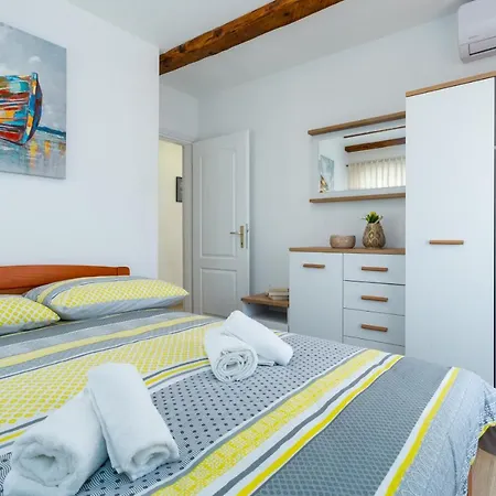 Kuca Za Odmor Aurora Сasa de vacaciones *